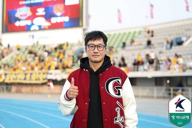 [서울=뉴시스]K리그1 광주 이정효 감독. (사진=한국프로축구연맹 제공)