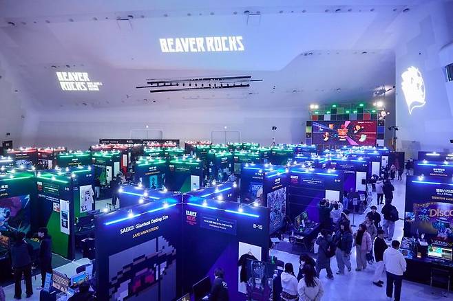 [서울=뉴시스] 인디게임·컬처 페스티벌 '비버롹스 2025'가 오는 7일까지 동대문디자인플라자(DDP)에서 개최된다. (사진=스마일게이트 제공) *재판매 및 DB 금지