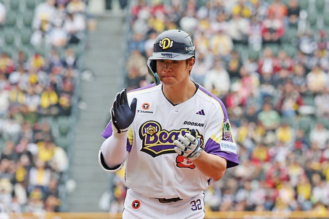 ▲ SSG는 김재환과 2년 계약을 했다고 5일 공식 발표했다. 2년 최대 22억 원이다. 계약금과 연봉을 합쳐 보장 16억 원, 그리고 성적에 따라 주어지는 인센티브가 총 6억 원이다. SSG는 팀의 고민이었던 장타력 보강에 성공했다. ⓒ연합뉴스