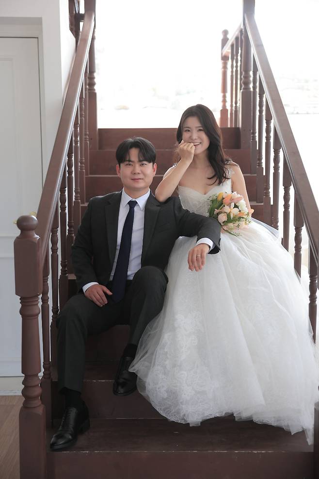 조준회-손지영 커플 결혼사진. /사진=KIA 타이거즈 제공