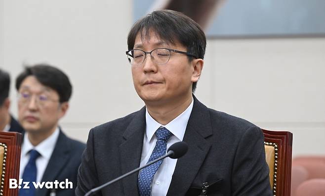 박대준 쿠팡 대표가 2일 국회에서 열린 과학기술정보방송통신위원회 전체회의에 참석해 질의 답하고 있다./사진=이명근 기자 qwe123@