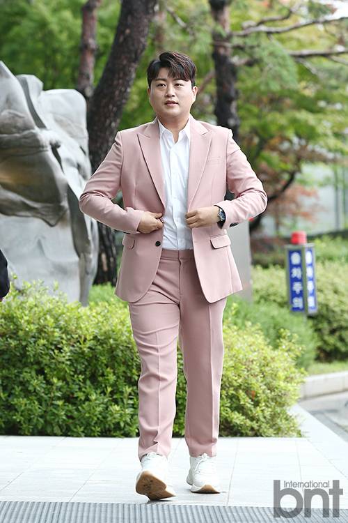 김호중 팬카페 ‘트바로티’, 보호종료청소년 위해 5억 기부 (©bnt뉴스)