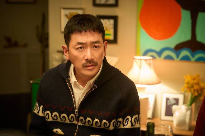Ha Jung-woo stars in "The People Upstairs" (By4M Studio)