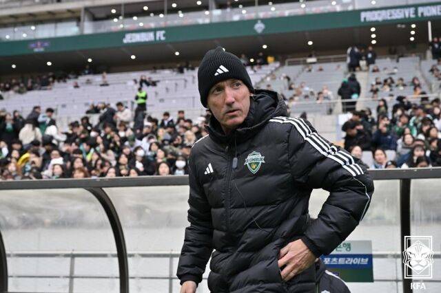 전북 현대 타노스 코치/대한축구협회