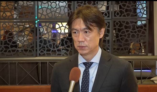 월드컵 조추첨 후 인터뷰하는 홍명보 축구대표팀 감독 연합뉴스TV 캡처