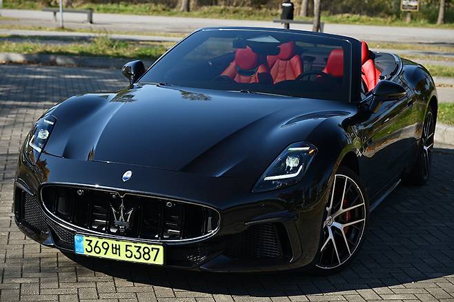 마세라티 그란카브리오 트로페오. 사진: 김학수 기자