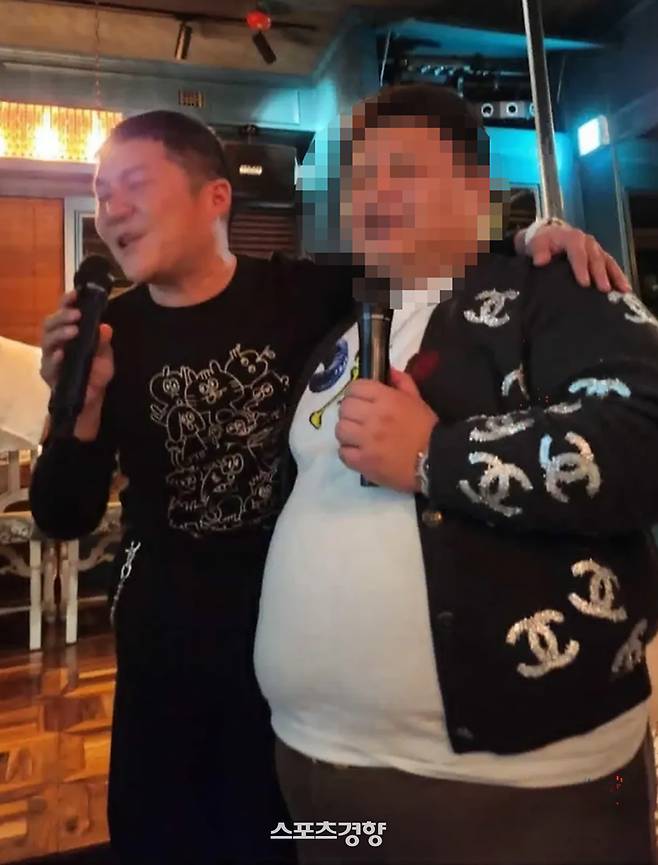 조세호와 조직폭력배로 지목된 최씨와의 사진 폭로 인스타그램 계정