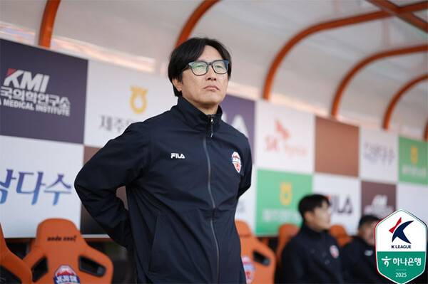 김정수 제주SK 감독대행 (사진=한국프로축구연맹)