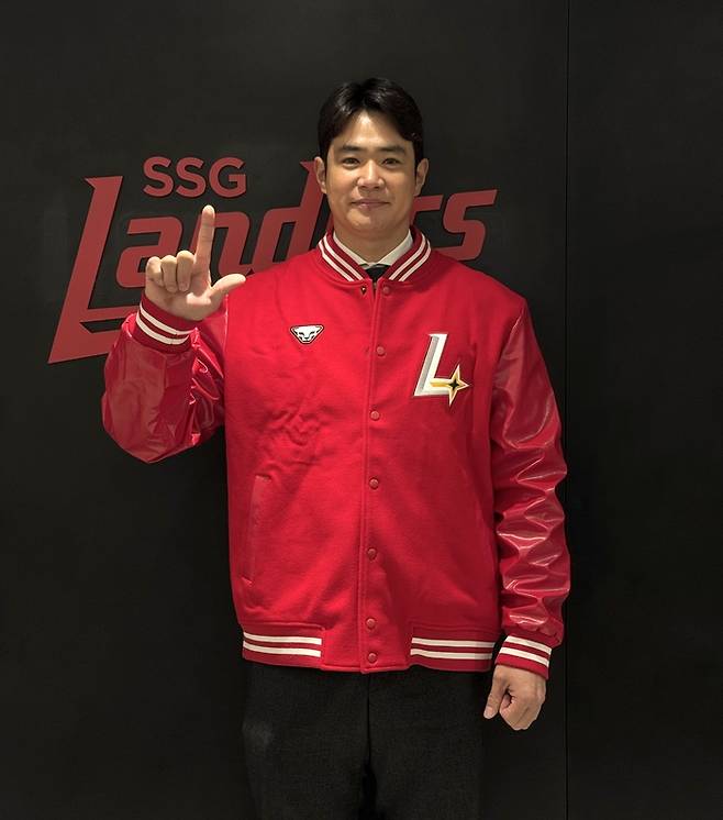 SSG가 김재환을 2년 총액 22억원에 영입했다. 사진 | SSG 랜더스