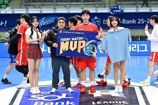 경기 MVP에 선정된 SK호크스 박광순. /사진=KOHA