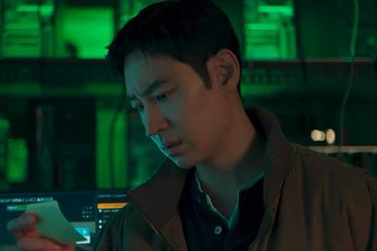 새로운 빌런의 등장과 이제훈의 압도적인 연기력