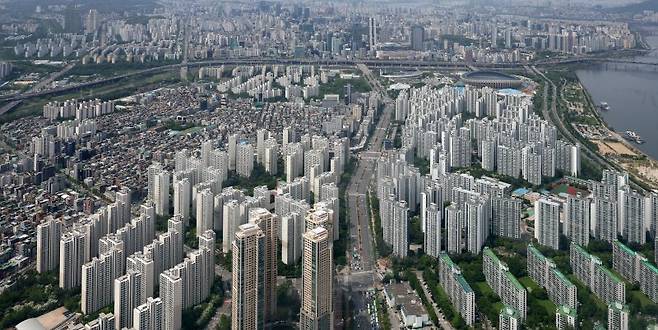 지난 5일 서울 강남권 아파트 단지의 모습. 뉴시스