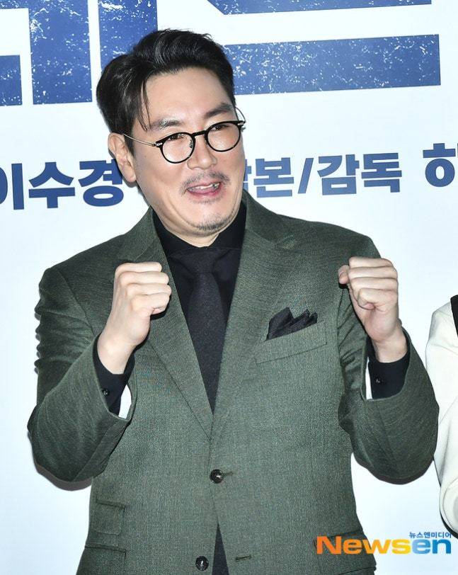 뉴스엔 DB 조진웅