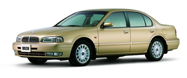 삼성자동차(현 르노코리아)가 1998년 출시한 중형 세단 'SM5' 1세대 모습. 사진 제공=르노코리아