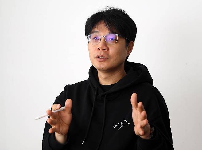 2025년 11월 25일 서울 중구 조선일보 본사에서 이효석 HS아카데미 대표가 인터뷰에 응하고 있다. /장경식 기자