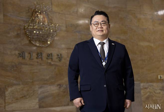 이지환 국회의장실 정무조정비서관은 불법 계엄의 진상규명을 위해 국회의 역할이 남았다고 말했다. ⓒ시사IN 조남진