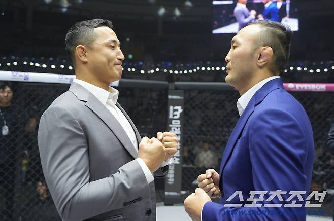 내년 3월 15일 밴텀급 토너먼트 결승전을 치르는 양지용(왼쪽)과 김수철이 페이스오프를 하고 있다. 사진제공=로드FC