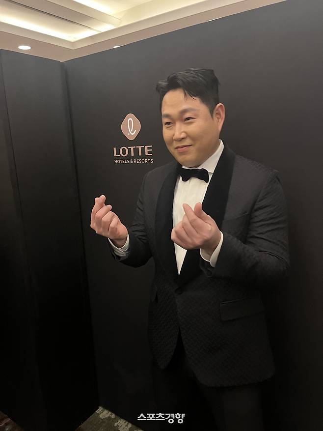 골든글러브 시상식에 참가한 양의지. 김하진 기자