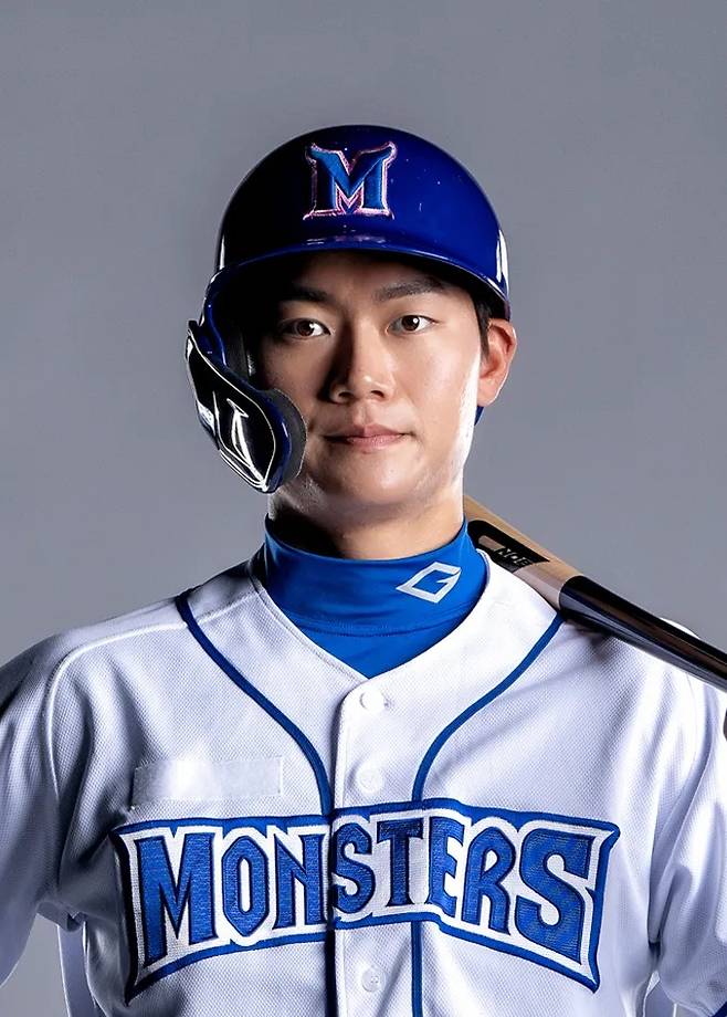 ▲ '최강야구' 최강 몬스터즈의 일원으로 활약했던 외야수 윤상혁이 은퇴를 선언했다. ⓒJTBC