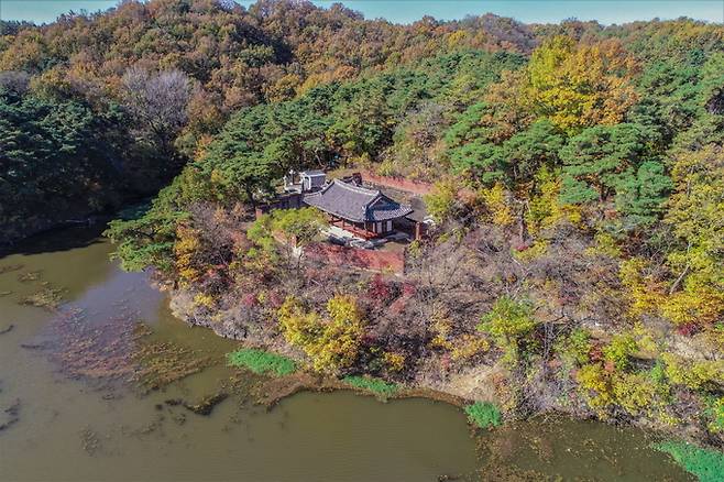 ▲ 경산시 향토 문화유산 제12호(유형문화유산)로 지정된 '경산 원모정'. 원모정 전경.