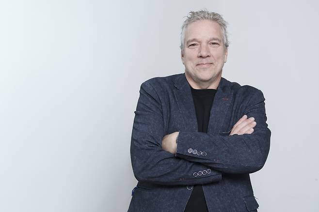 반 클라이번 콩쿠르 역사상 최연소 우승자인 임윤찬(2022년)을 수년간 지켜본 자크 마르키스 더 클라이번 회장은 “많은 사람들이 임윤찬을 기대하나 콩쿠르 참가자가 그를 본보기로 삼기도 하나, 임윤찬은 최고의 사례가 아니다”라고 했다.