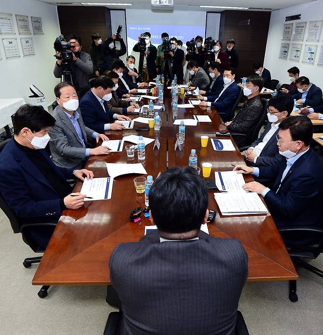 KOVO가 2026~2027시즌부터 외국국적동포선수에게 여자부 신인선수 드래프트 참가자격을 부여하기로 했다. 스포츠동아DB