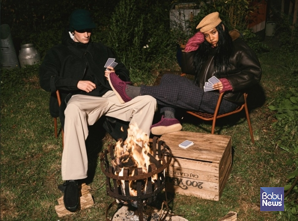 클락스 오리지널스(Clarks Originals)가 다가오는 크리스마스 시즌을 맞아 '해리스 트위드 팩(Harris Tweed Pack)'을 선보인다. ⓒ클락스&nbsp;코리아(Clarks Korea)