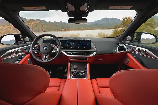BMW XM 레이블 실내