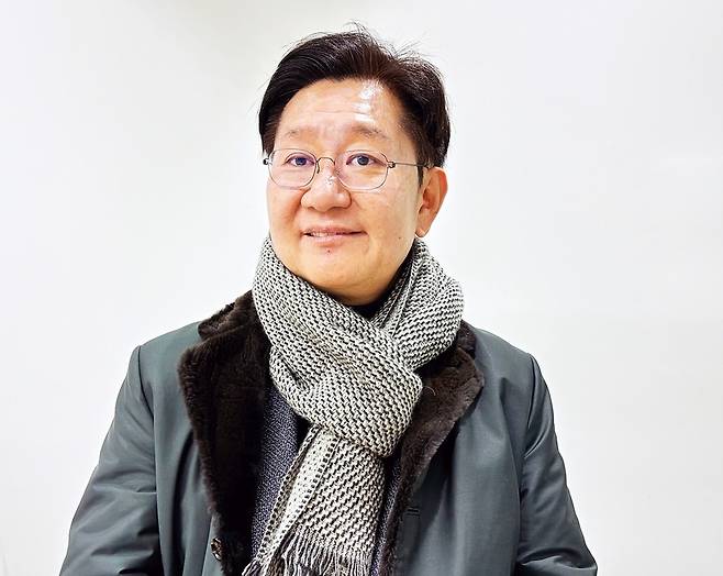 지난 5일 서울&과 인터뷰 중인 유성호 교수.