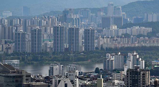 지난 9월 서울 남산에서 바라본 용산 및 강남 아파트의 모습이다. [헤럴드경제DB]