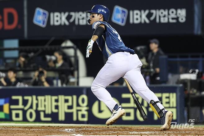 ▲ 김주원은 올해 공격과 장타력에서 괄목할 만한 발전을 선보이며 경력 최고의 시즌을 만들었다 ⓒNC다이노스