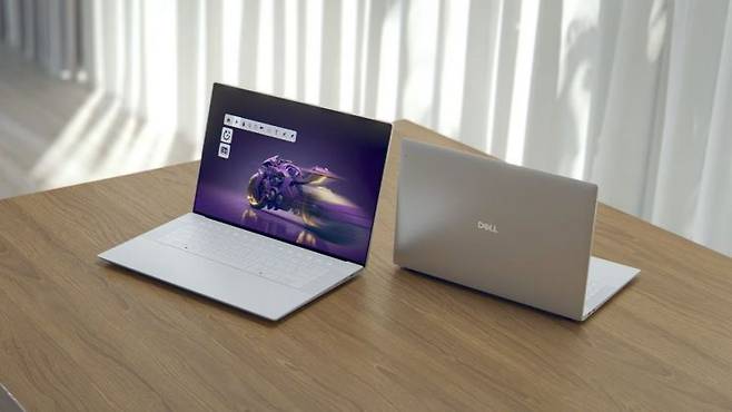미국 델 테크놀로지스가 출시한 노트북. 델 테크놀로지스