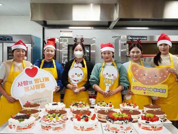한국여자프로골프(KLPGA) 사랑의 빵나눔 봉사활동에 함께한 이주현, 조정민, 배소현, 노승희, 김희지, 박서현 프로. 사진제공=KLPGA (사진을 무단으로 사용하지 마십시오.)