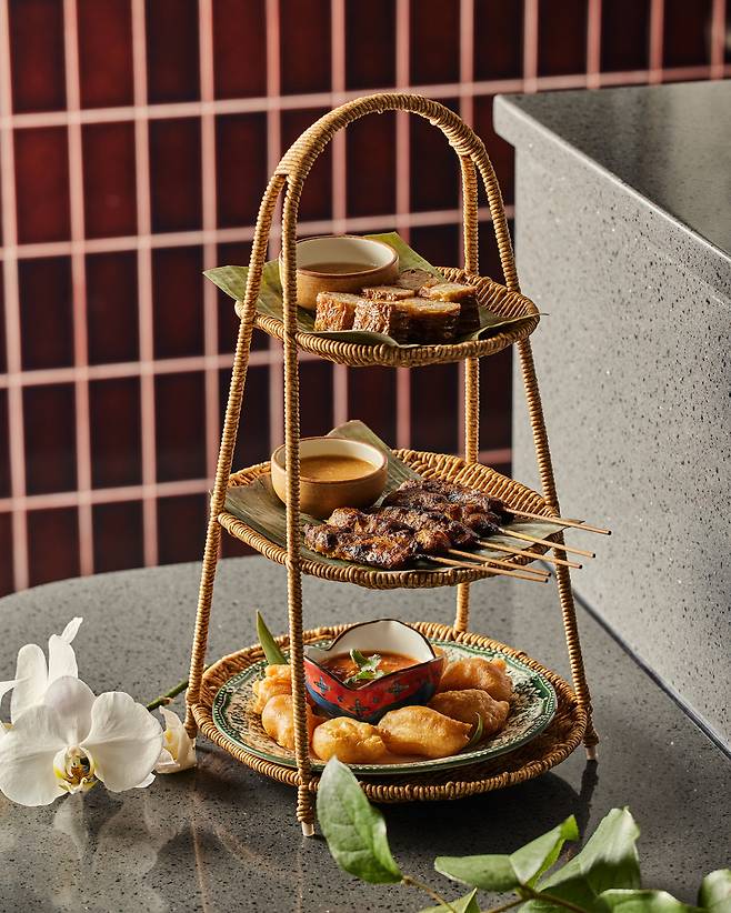 Singapore Platter (Sambal Choi Satay Club)