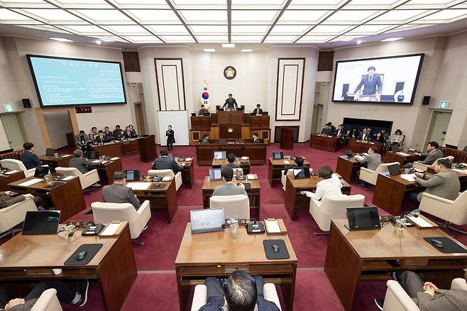 12월11일 열린 구미시의회 제292회 정례회 제2차 본회의&nbsp;현장 ⓒ구미시의회 제공