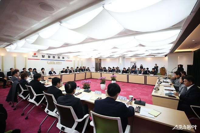 11일 시청에서 남양주시-국민의힘 남양주(갑·을·병) 당원협의회, 지역 현안 논의를 개최하고 있다. 사진제공ㅣ남양주시&nbsp;