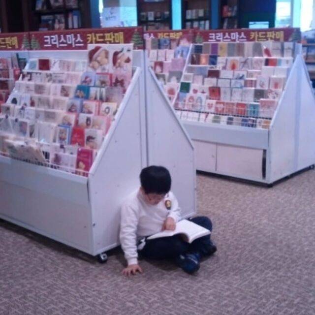 정은표가 정지웅 군의 어린 시절 사진을 공개하며 자신만의 자녀 교육관을 전했다. / 정은표 인스타그램