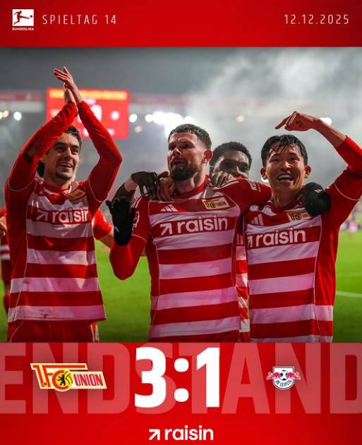 정우영(가장 오른쪽)과 우니온 베를린 선수들이 득점 후 기뻐하고 있다. /사진=우니온 베를린 공식 SNS 갈무리