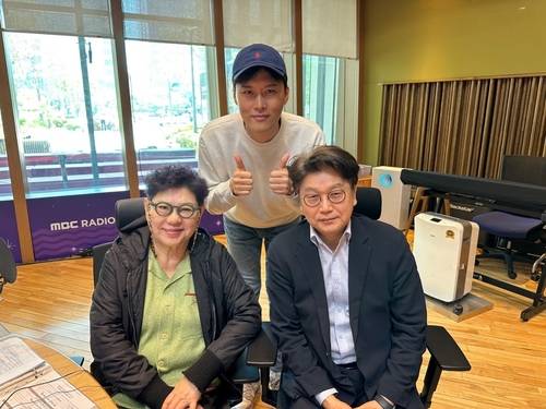 '양희은의 여성시대'에 출연한 김경록 고문(오른쪽) [본인 제공]