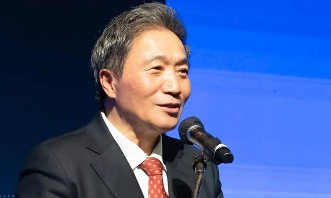 이학재 인천국제공항공사 사장이 지난 10일 인천 그랜드 하얏트 호텔에서 열린 제5회 인천공항포럼에서 인사말을 하고 있다. 연합뉴스