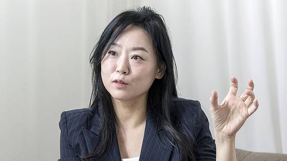 이혜진 대표는 2017년 심리전문교육기업 '잇셀프컴퍼니'를 창업해 성인 심리 상담에 집중하고 있다. 그는 "비교하지 않는 일은 불가능하지만, 부러움이 나를 갉아먹지 않도록 하는 건 가능하다"고 말했다. 장진영 기자