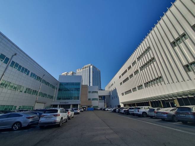 경기도 평택시 산단로 15번길 28에 위치한 인터로조 본사. 평택=윤현주 기자