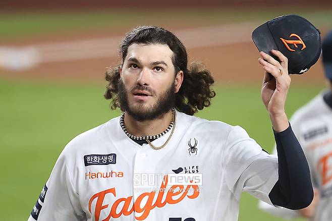 ▲ 코디 폰세는 올해 한화 유니폼을 입기 전 '킥 체인지업'을 연마해 과거와는 완전히 다른 투수로 진화했다. ⓒ곽혜미 기자