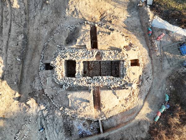 창녕군 계성면의 계성고분군 10호분 발굴조사 전경 /창녕군