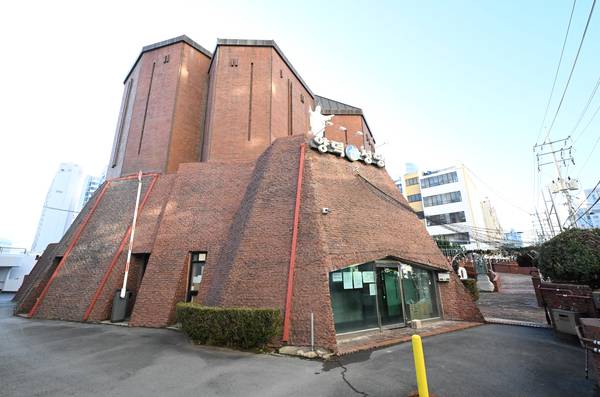 올해 12월 8일 설립 50주년을 맞는 창원시 마산회원구 양덕성당./김구연 기자