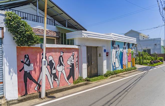 ▲ 서상마을 벽화거리