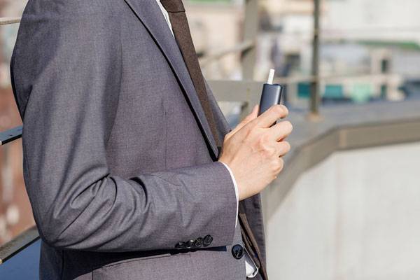 서울과 세종시 등의 담배 사용률이 전국 최저 수준이지만, 전자담배(궐련형·액상형) 사용률은 오히려 최상위권인 것으로 나타났다./사진=클립아트코리아