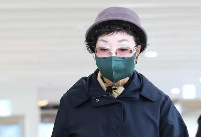 ‘체납 1위’ 김건희 모친 최은순, 과징금 25억 끝내 안 내···부동산 공매_1.png