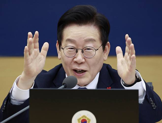 President Lee Jae Myung speaks during a Cabinet meeting held in Sejong on Tuesday. (Joint Press Corps-Yonhap)