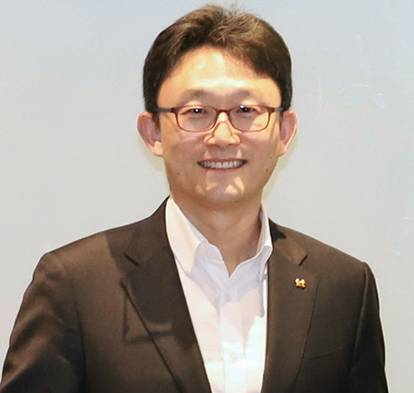 KT CEO nominee Park Yoon-young [YONHAP]